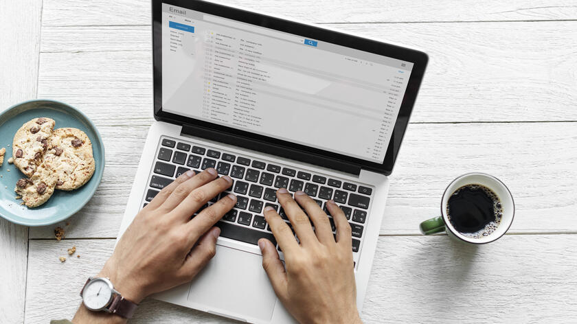 E-Mail Rapport
