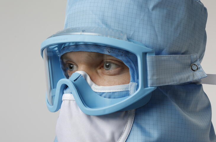 Goggles 1
