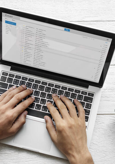 E-Mail Rapport
